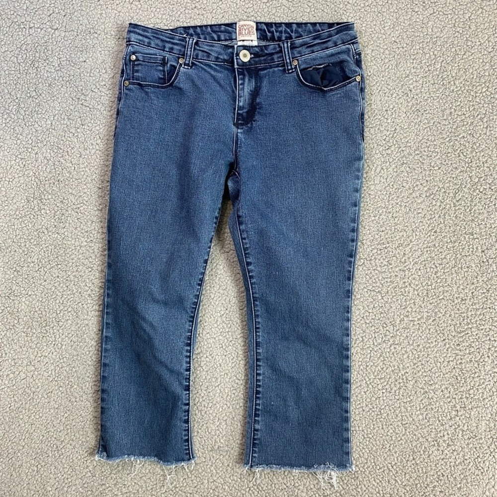 Canyon River Blues Petite Jeans Women Distressed Hem Size 8P Blue